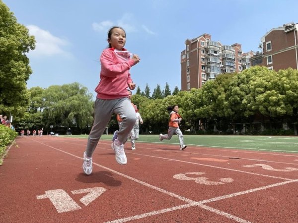 股点网 光明时评：让“每天体育活动不少于2小时”成为校园常态